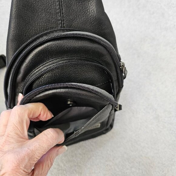 AGM Beyond Leather Slingback Concealed Carry Unisex Black - Picture 3 of 7